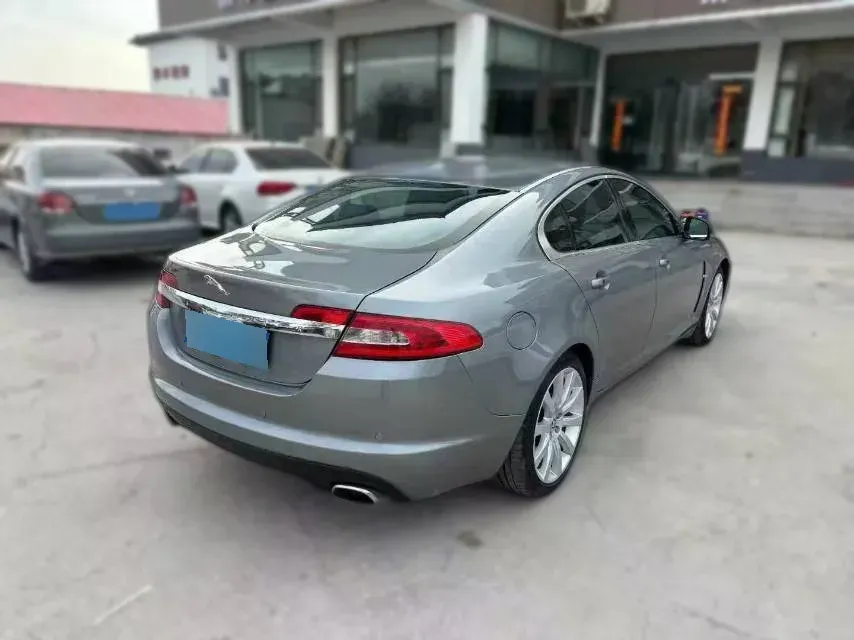 2011 Jaguar XF 3.0L 238HP V6 6AT,autocango,china used car exporter,china ev exporter,chinese used car exporter,chinese used ev exporter
