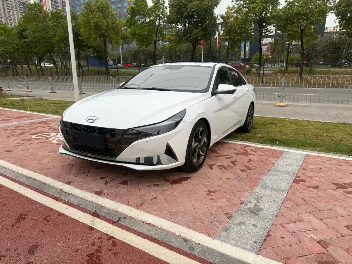 2022 Hyundai Elantra 1.4T 140HP L4 7DCT