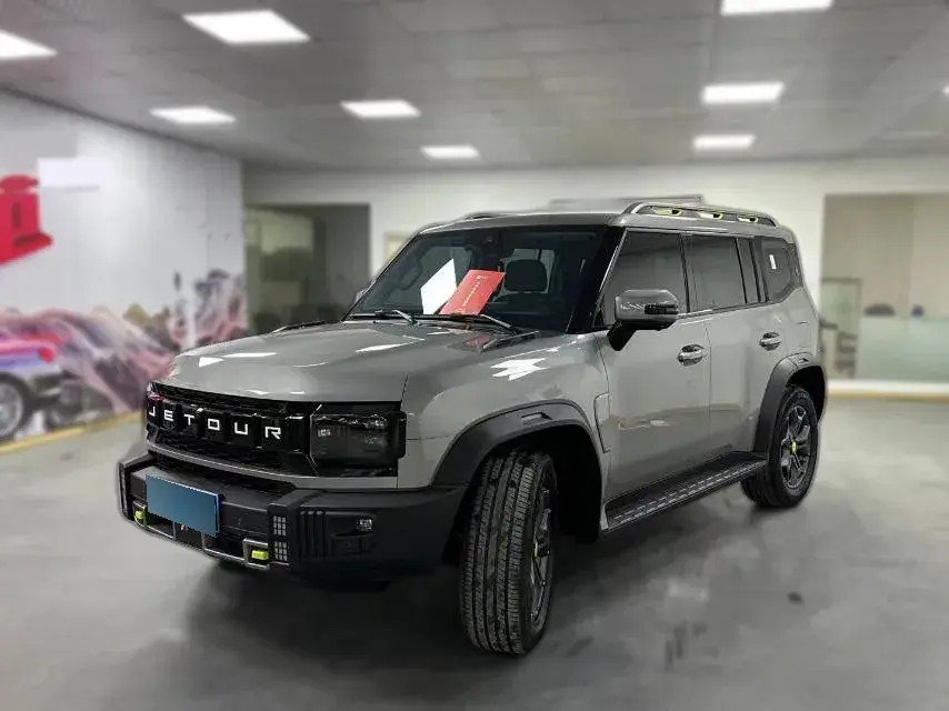 2023 Jetour Traveller 2.0T 254HP L4 7DCT