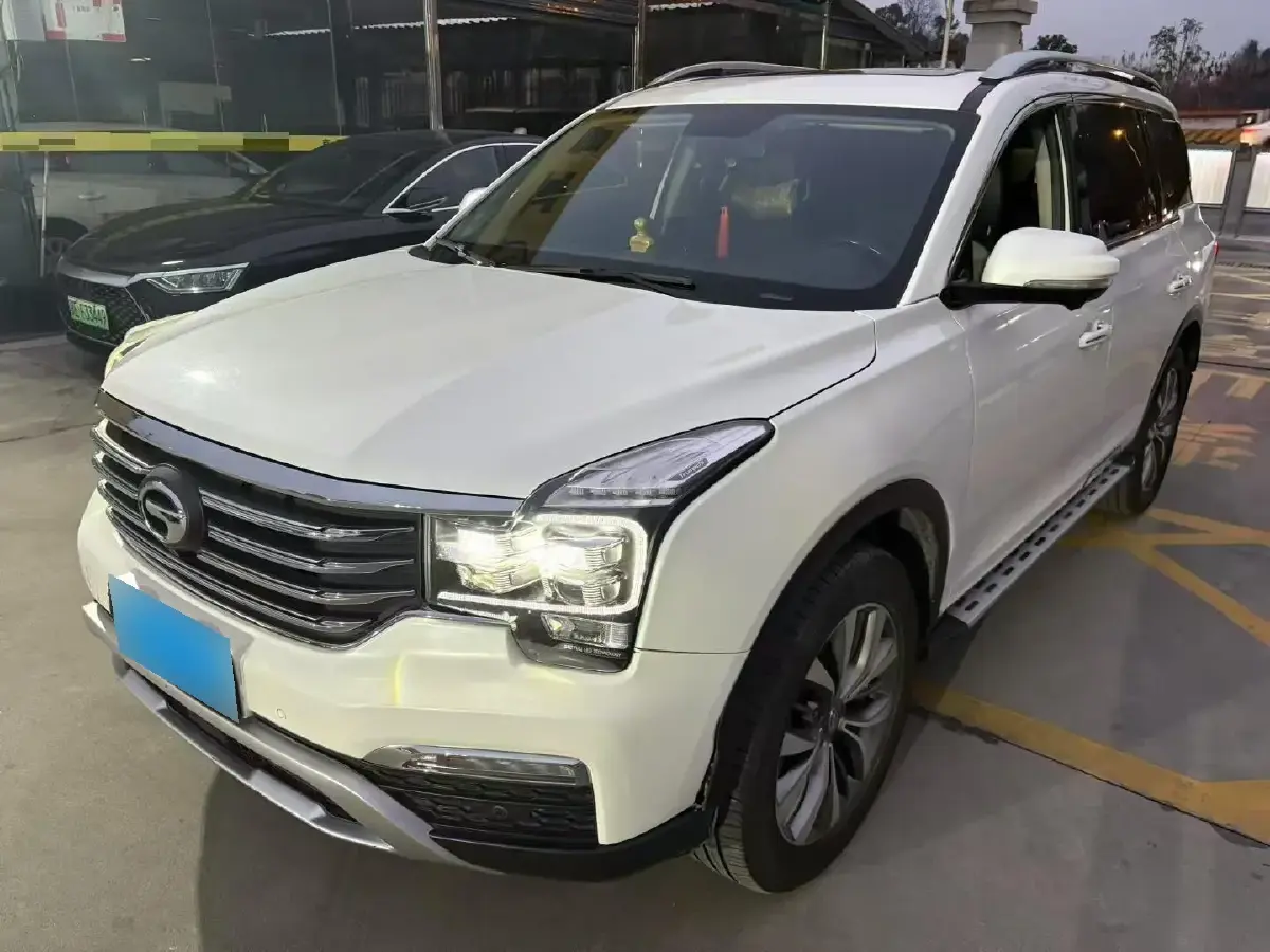 2017 GAC Trumpchi GS8 2.0T 201HP L4 6AT