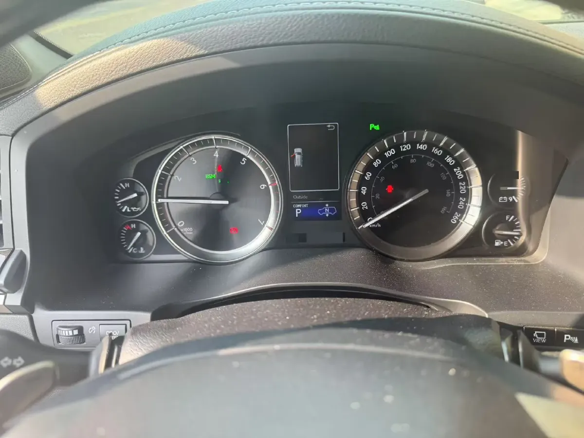 2019 Lexus LX 5.7L 367HP V8 8AT,autocango,china used car exporter,china ev exporter,chinese used car exporter,chinese used ev exporter