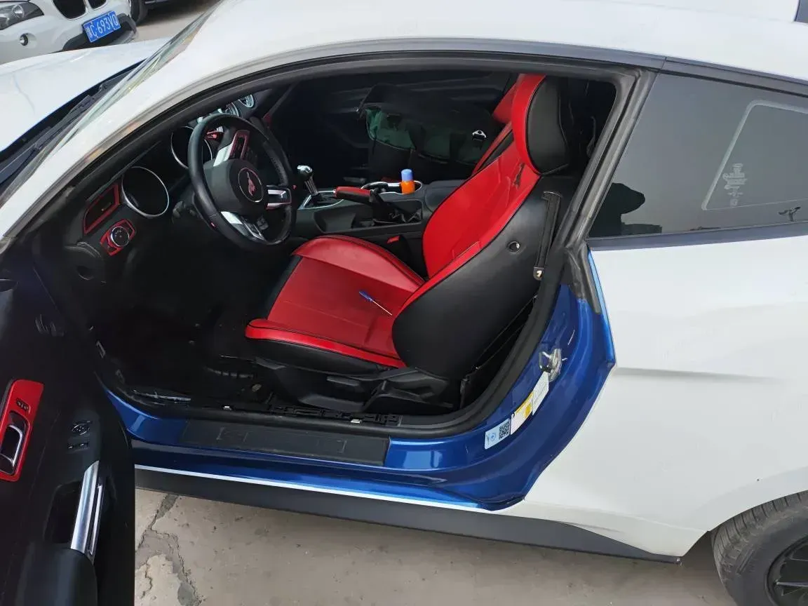 2024 Ford Bronco 2.3T 275HP L4 10AT,autocango,china used car exporter,china ev exporter,chinese used car exporter,chinese used ev exporter