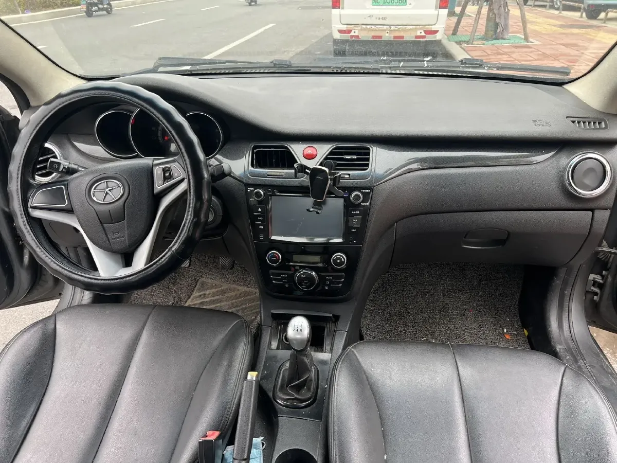 2011 JAC HeYue 1.5L 113HP L4 5MT,autocango,china used car exporter,china ev exporter,chinese used car exporter,chinese used ev exporter