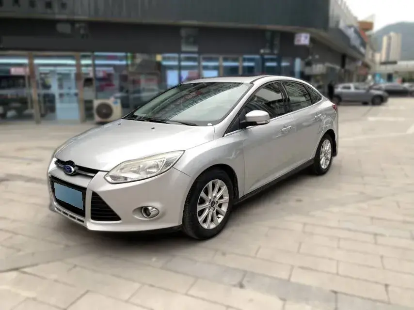 2012 Ford Focus 2.0L 170HP L4 6DCT