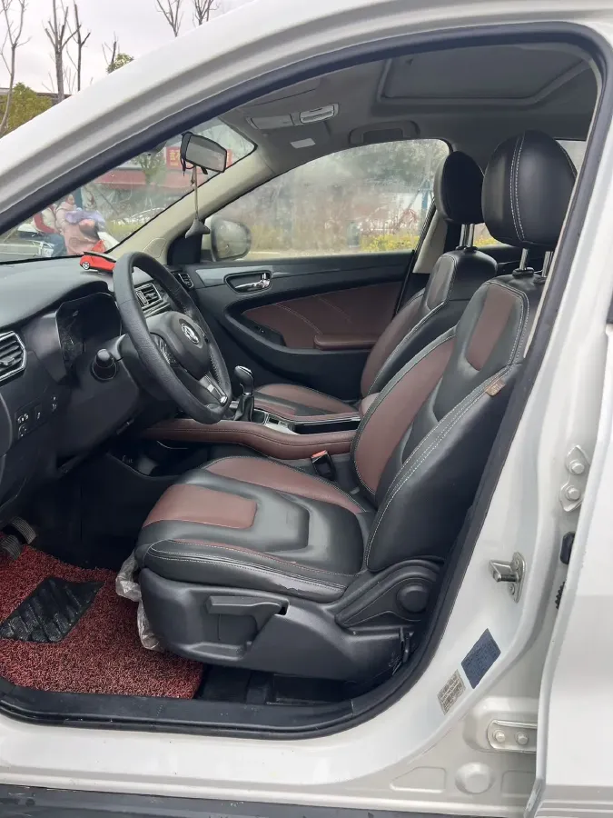 2016 DongFeng Fengon Fengon 580 1.5T 150HP L4 CVT,autocango,china used car exporter,china ev exporter,chinese used car exporter,chinese used ev exporter