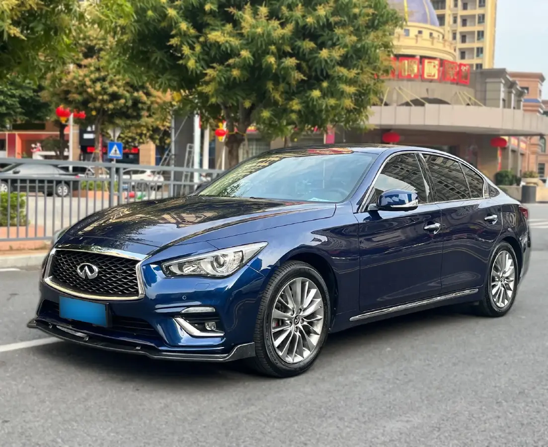 2018 Infiniti Q50L 2.0T 211HP L4 7AT