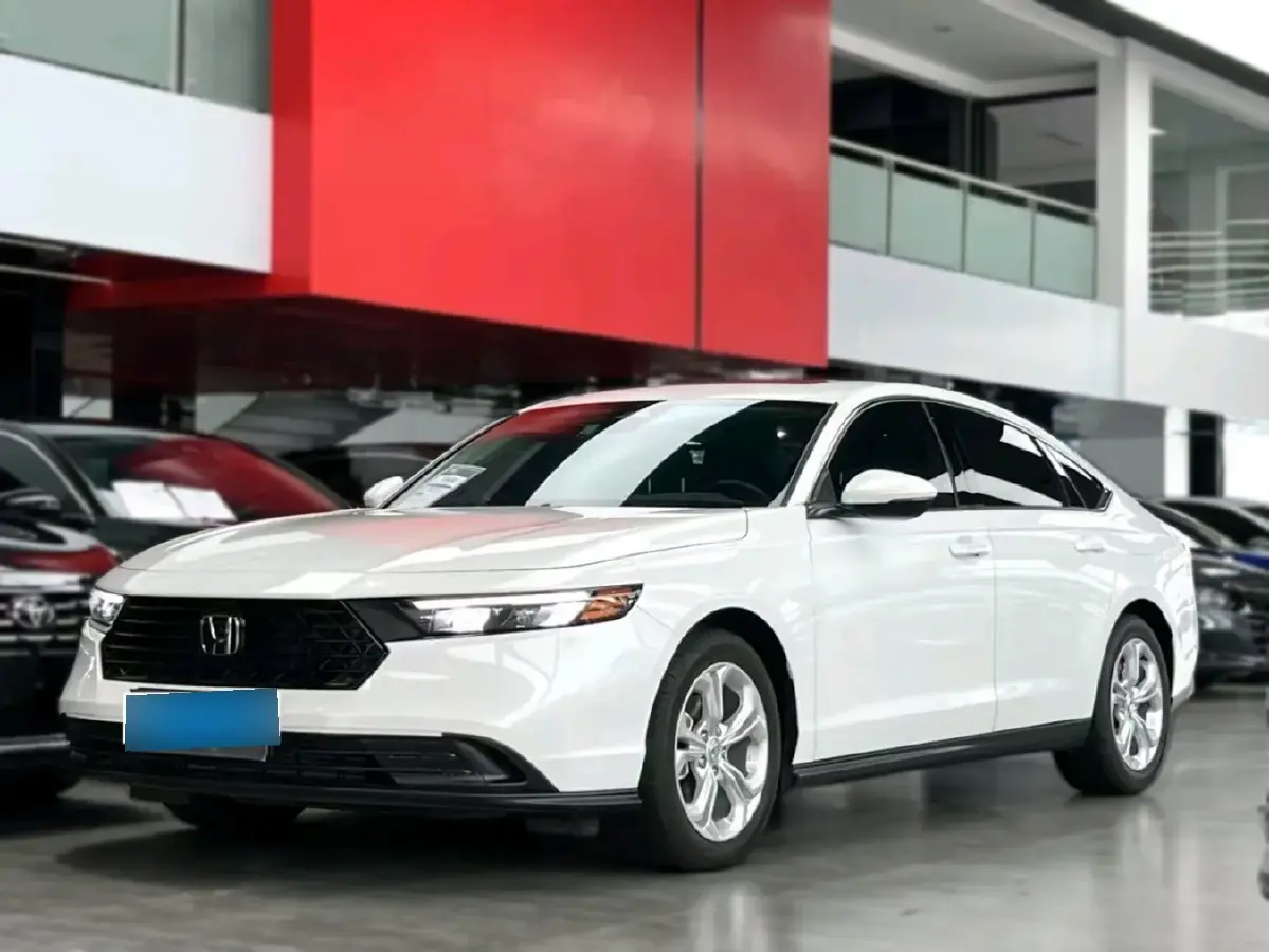 2023 Honda Accord 1.5T 192HP L4 CVT