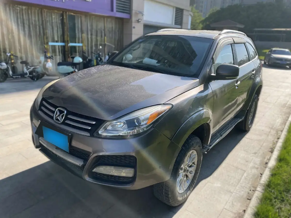 2013 JMC YuSheng S350 2.4T 140HP L4 6AT