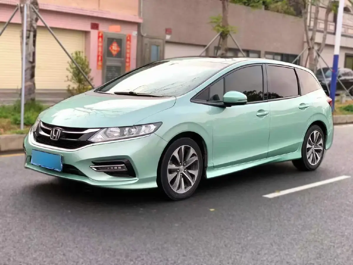 2017 Honda Jade 1.5T 156HP L4 CVT