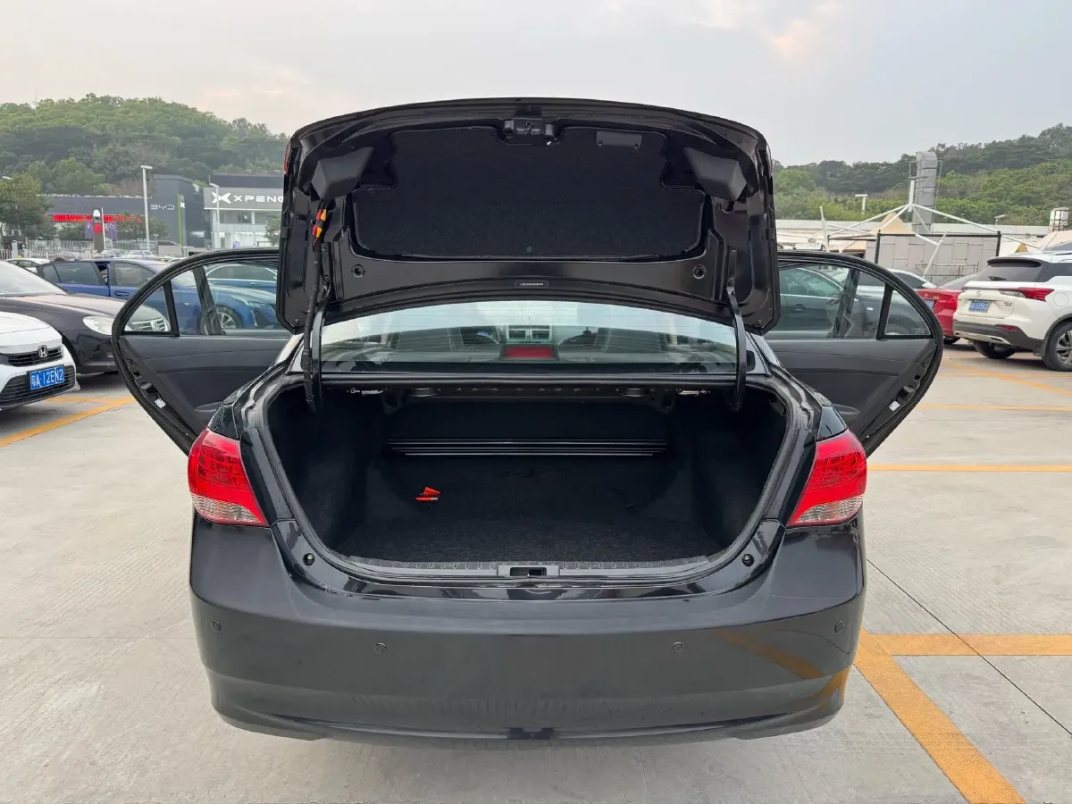 2012 BYD L3 1.5L 109HP L4 5MT,autocango,china used car exporter,china ev exporter,chinese used car exporter,chinese used ev exporter