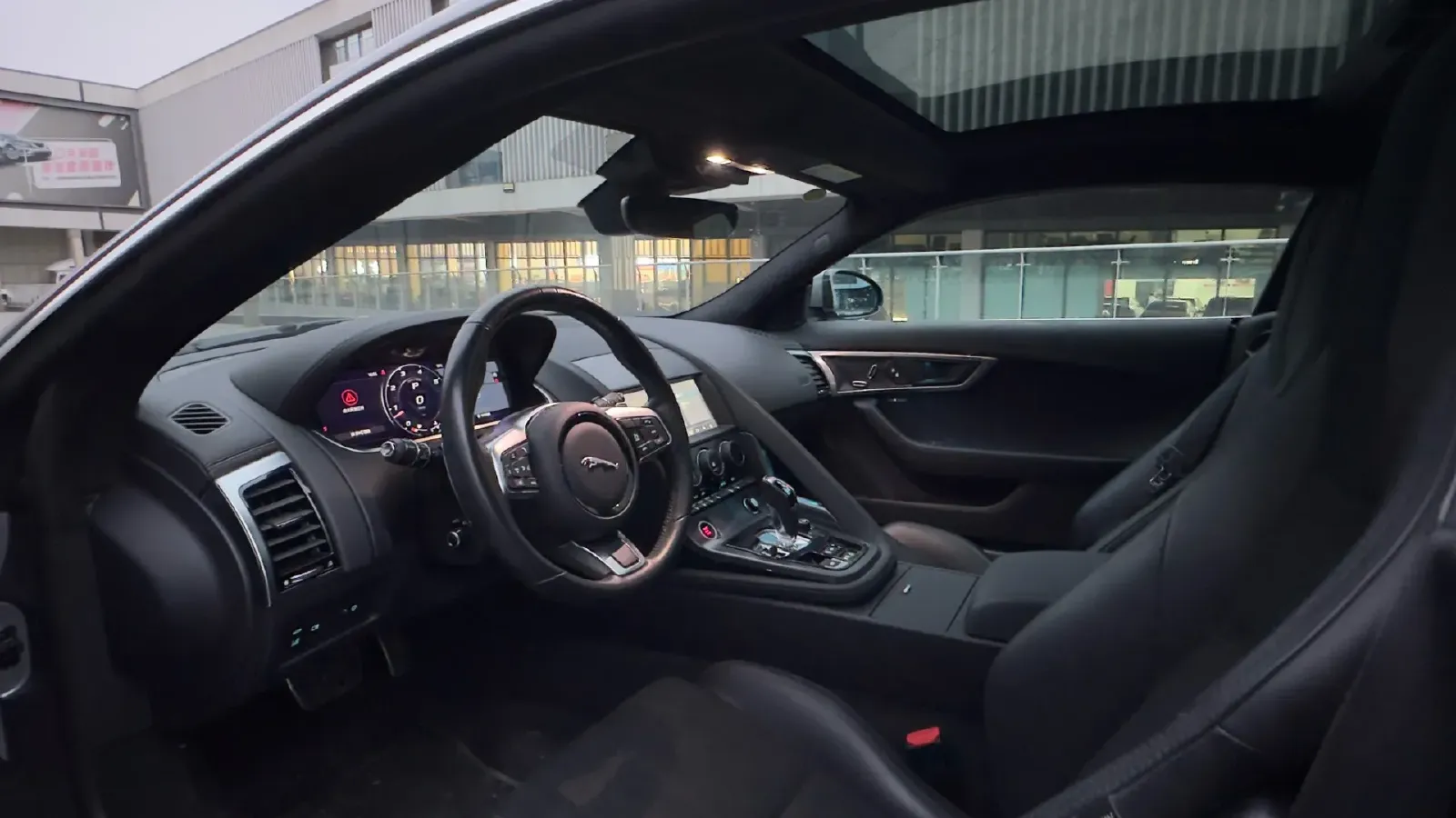 2021 Jaguar F-TYPE 3.0T 381HP V6 8AT,autocango,china used car exporter,china ev exporter,chinese used car exporter,chinese used ev exporter