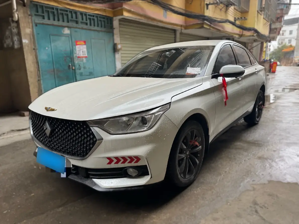 2019 BaoJun RC-6 1.5T 147HP L4 CVT