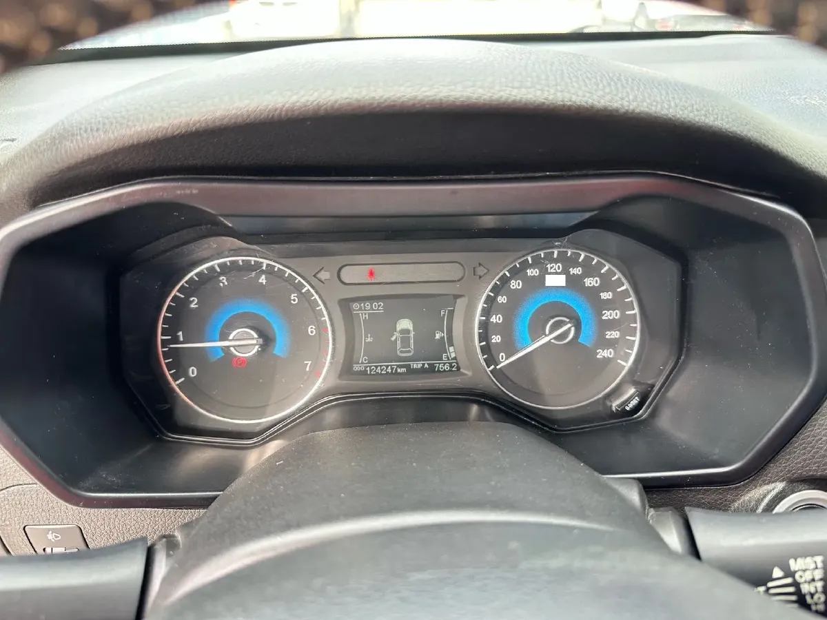 2016 DongFeng Fengon Fengon 580 1.5T 150HP L4 CVT,autocango,china used car exporter,china ev exporter,chinese used car exporter,chinese used ev exporter