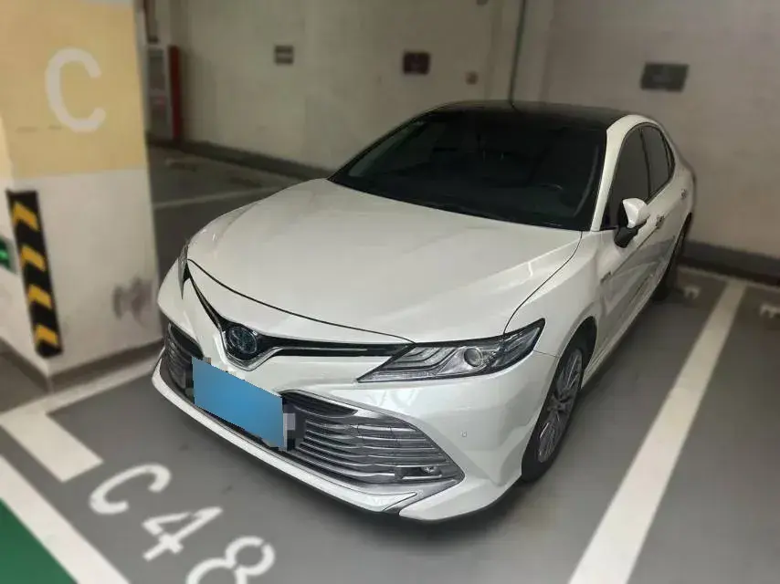 2021 Toyota Camry 2.5L 178HP L4 E-CVT Hybrid