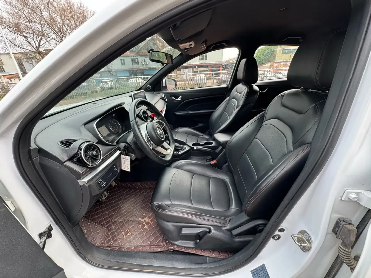 2021 DongFeng Fengon Fengon 500 1.5L 116HP L4 CVT,autocango,china used car exporter,china ev exporter,chinese used car exporter,chinese used ev exporter