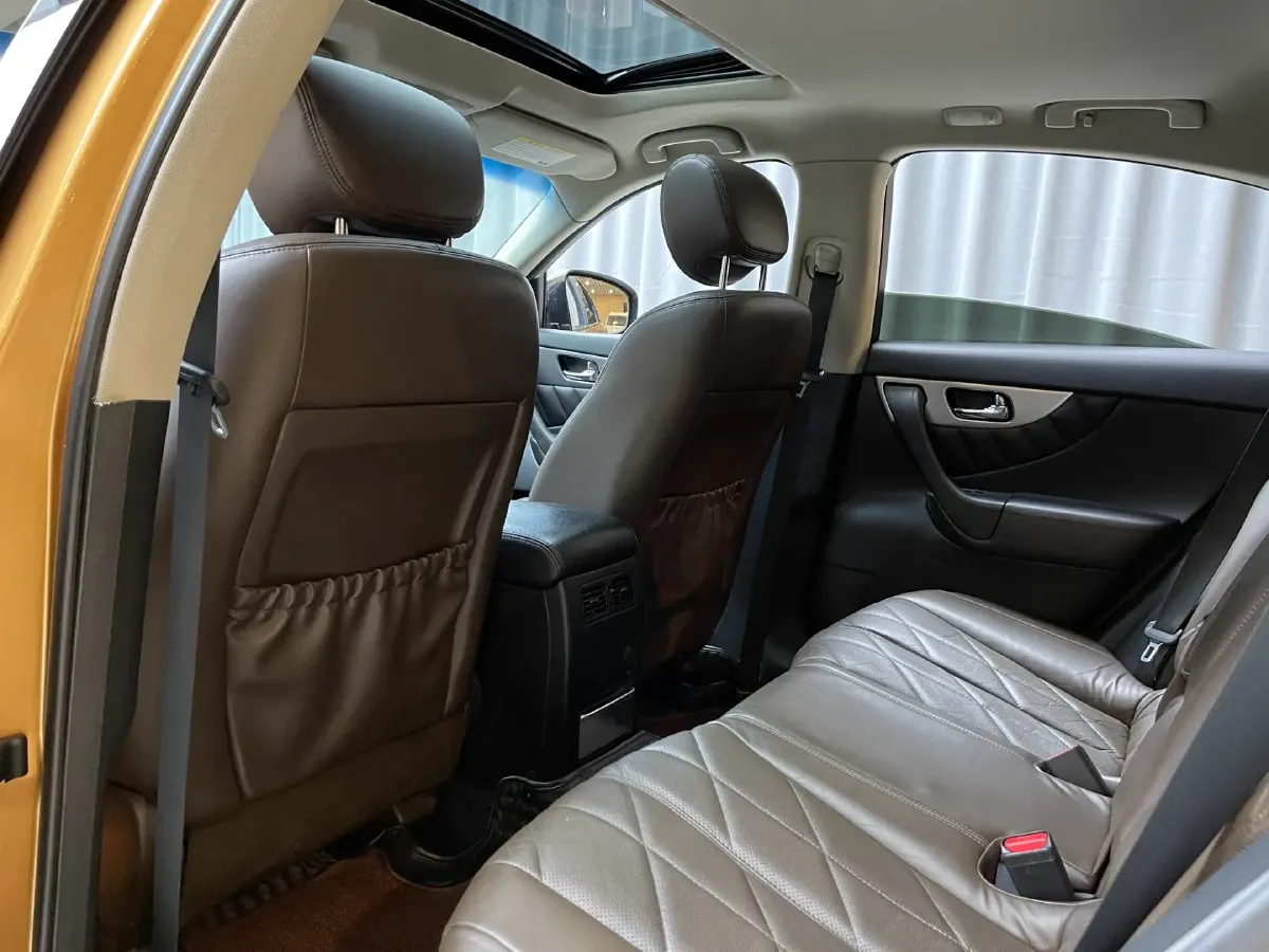 2011 Infiniti FX 3.5L 332HP V6 7AT,autocango,china used car exporter,china ev exporter,chinese used car exporter,chinese used ev exporter