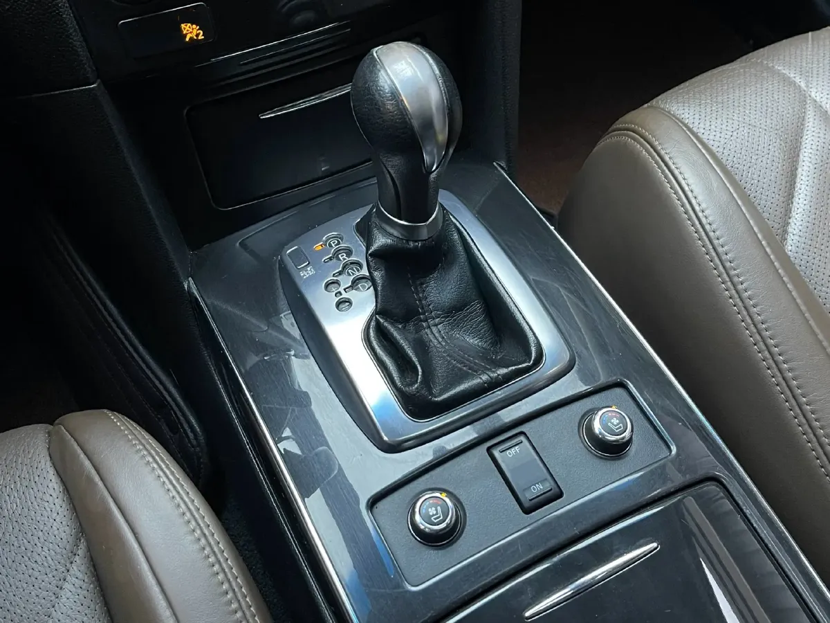 2011 Infiniti FX 3.5L 332HP V6 7AT,autocango,china used car exporter,china ev exporter,chinese used car exporter,chinese used ev exporter