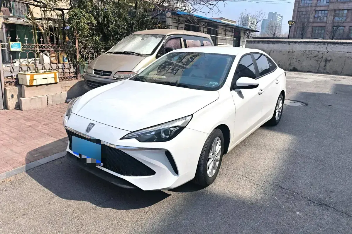 2023 Roewe i5 1.5L 129HP L4 5MT