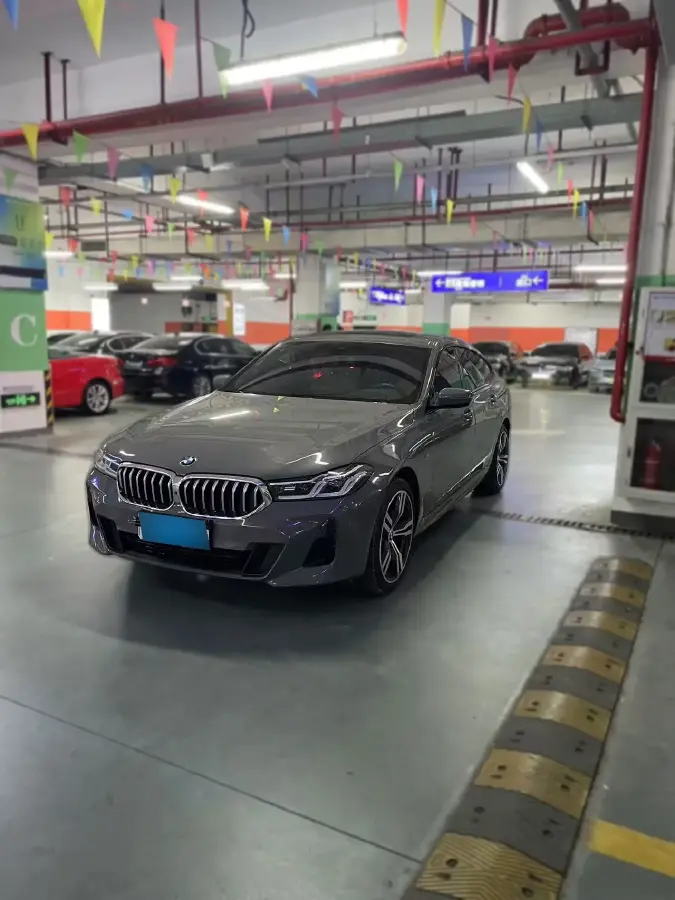 2022 BMW 6 Series GT 2.0T 245HP L4 8AT