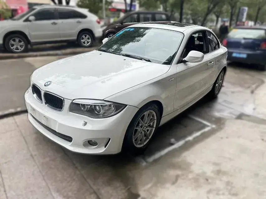 2011 BMW 1 Series 2.0L 152HP L4 6AT
