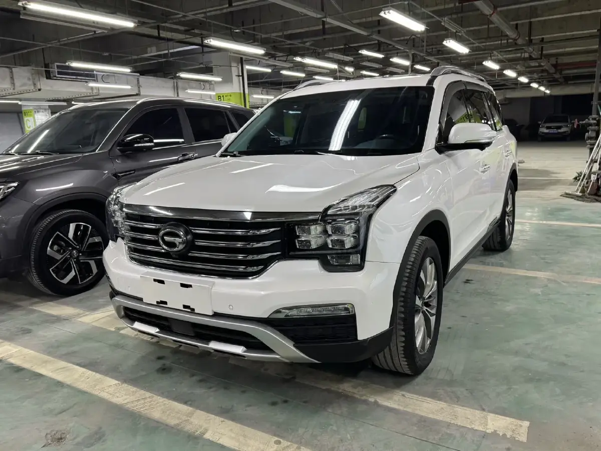 2017 GAC Trumpchi GS8 2.0T 201HP L4 6AT