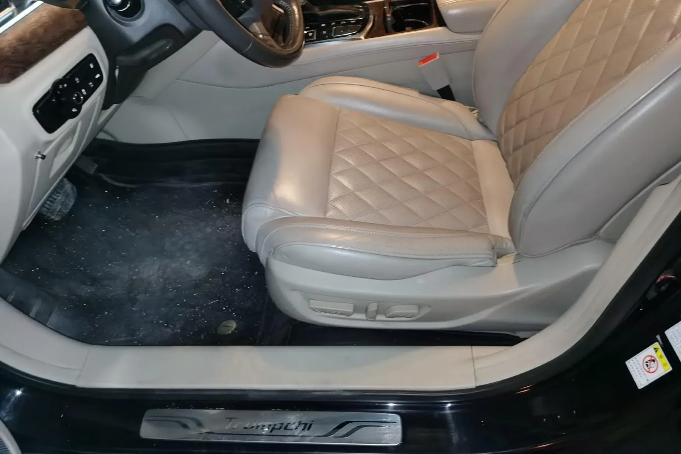 2016 GAC Trumpchi GA8 2.0T 197HP L4 6AT,autocango,china used car exporter,china ev exporter,chinese used car exporter,chinese used ev exporter