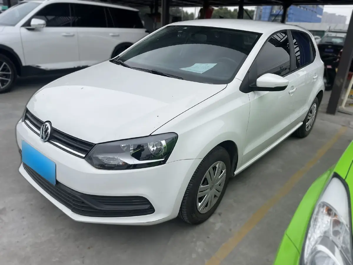 2016 Volkswagen Polo 1.4L 90HP L4 6AT