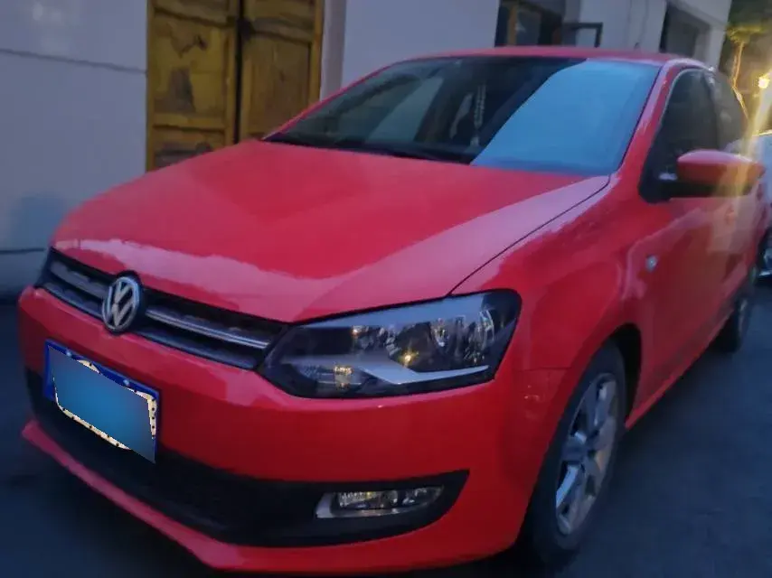 2013 Volkswagen Polo 1.4L 86HP L4 5MT