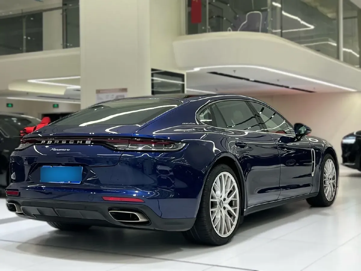 2023 Porsche Panamera 2.9T 330HP V6 8DCT,autocango,china used car exporter,china ev exporter,chinese used car exporter,chinese used ev exporter