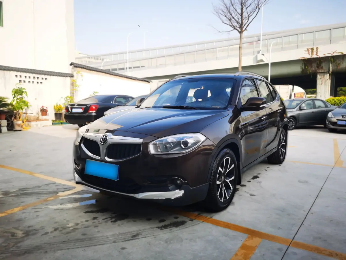 2014 Brilliance Auto V5 1.5T 150HP L4 5MT