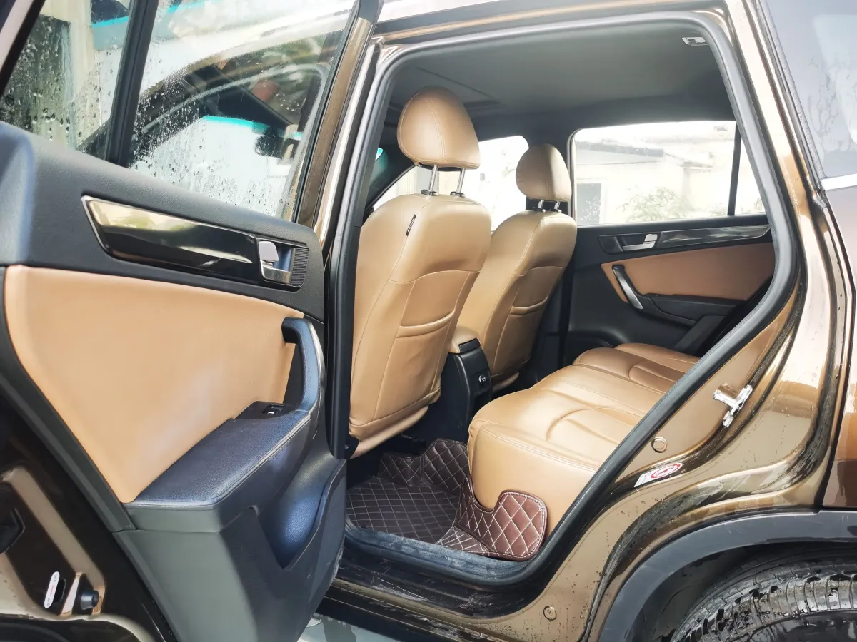 2014 Brilliance Auto V5 1.5T 150HP L4 5MT,autocango,china used car exporter,china ev exporter,chinese used car exporter,chinese used ev exporter