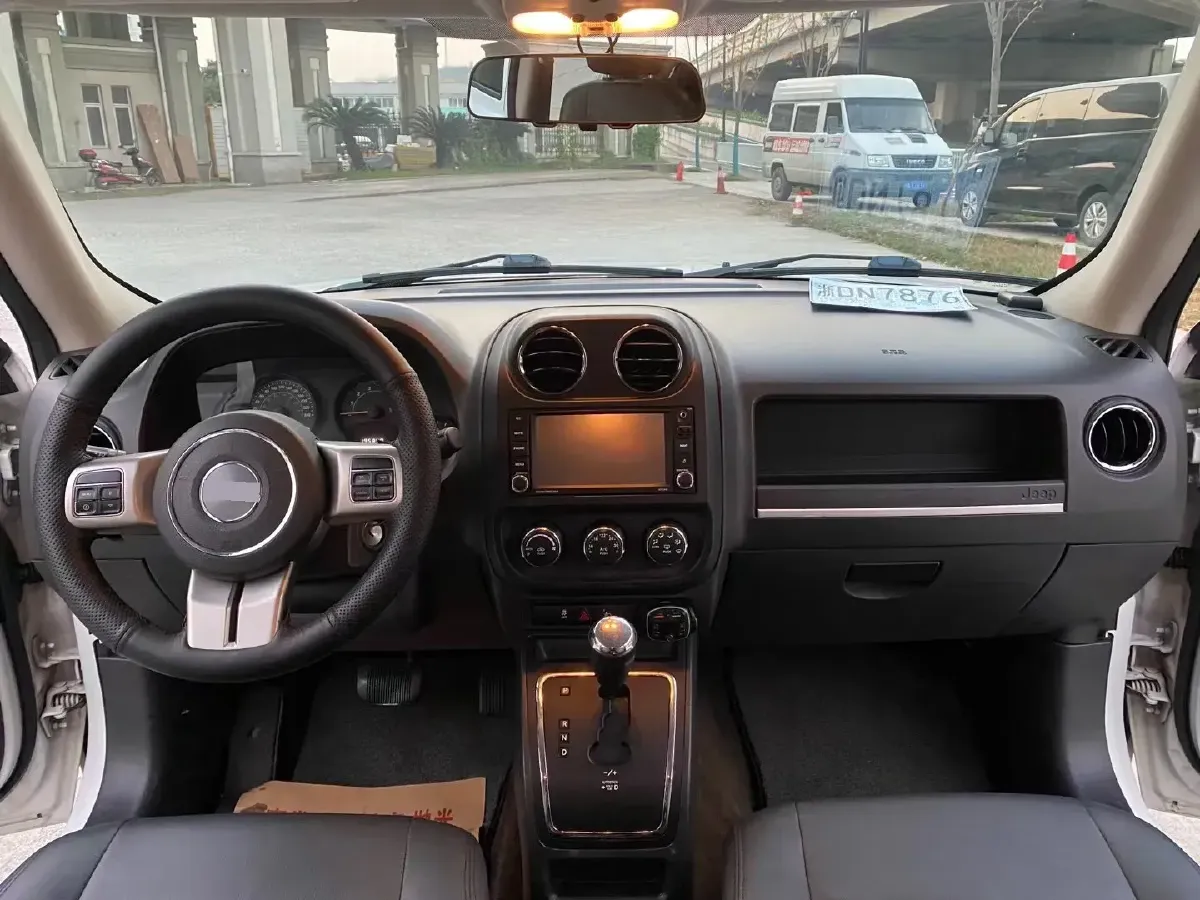 2014 Jeep Patriot 2.0L 156HP L4 CVT,autocango,china used car exporter,china ev exporter,chinese used car exporter,chinese used ev exporter