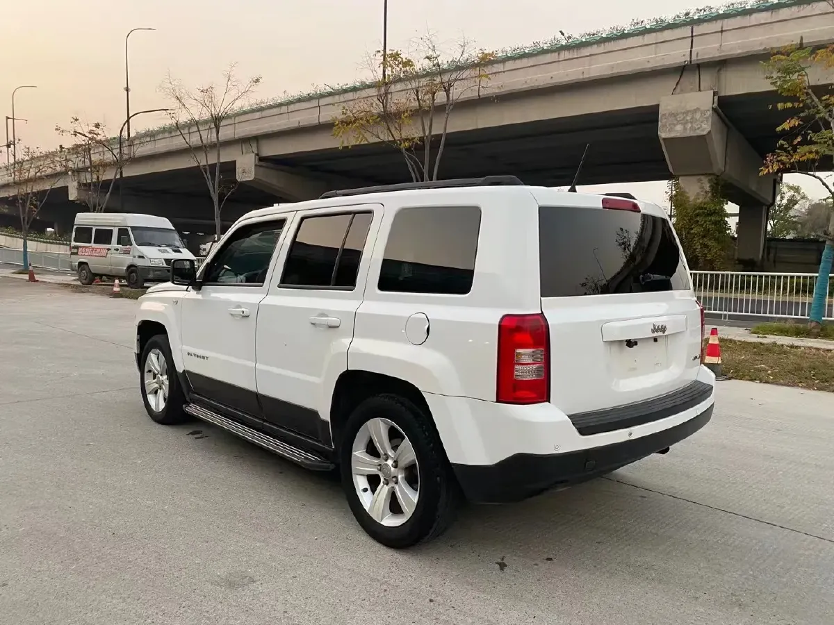 2014 Jeep Patriot 2.0L 156HP L4 CVT,autocango,china used car exporter,china ev exporter,chinese used car exporter,chinese used ev exporter