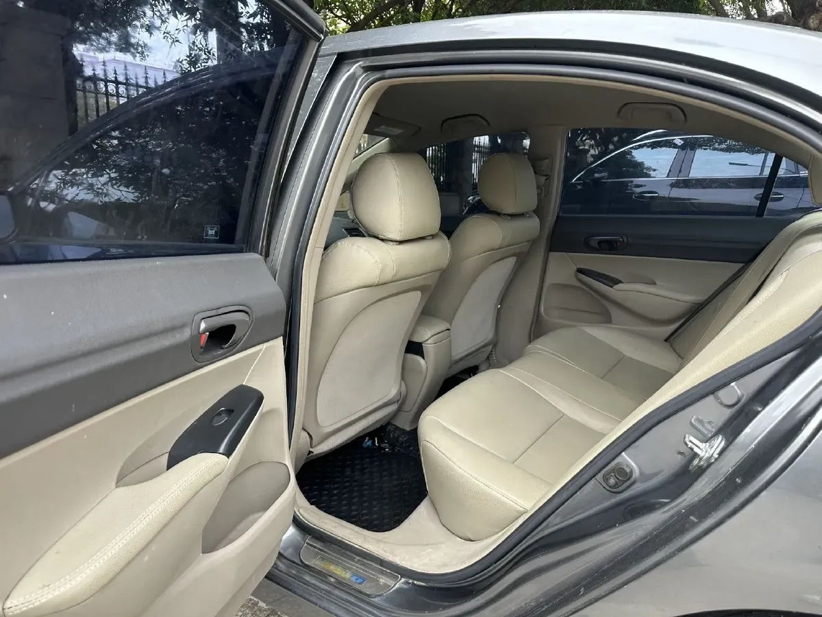 2012 Ciimo Ciimo 1.8L 140HP L4 5MT,autocango,china used car exporter,china ev exporter,chinese used car exporter,chinese used ev exporter