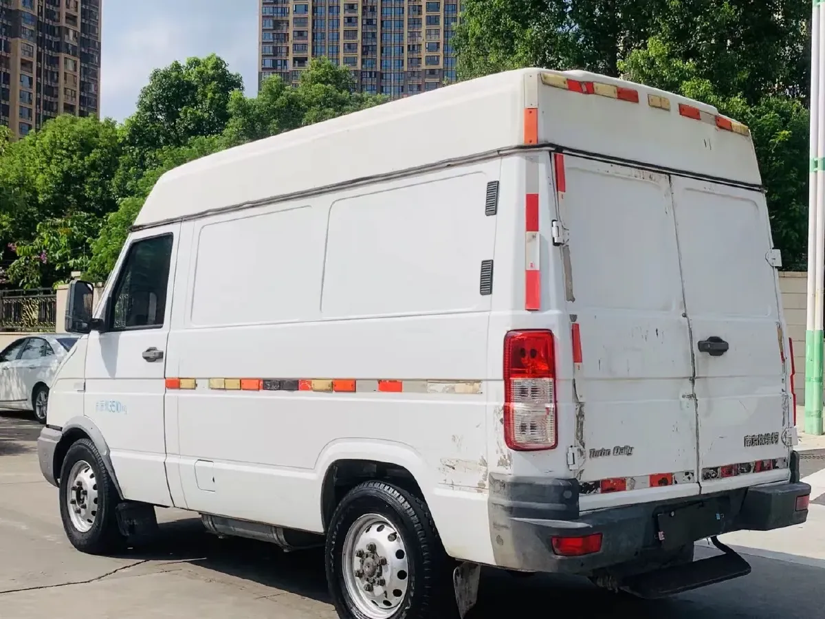 2014 Iveco DeYi 2.5T 122HP L4 5MT,autocango,china used car exporter,china ev exporter,chinese used car exporter,chinese used ev exporter