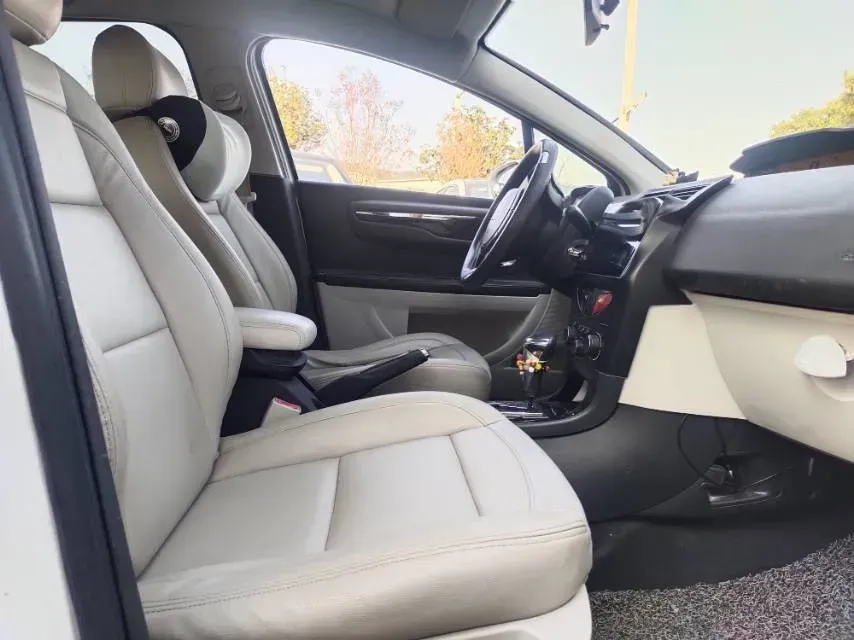 2014 Citroen C-Quatre 1.6L 117HP L4 5MT,autocango,china used car exporter,china ev exporter,chinese used car exporter,chinese used ev exporter