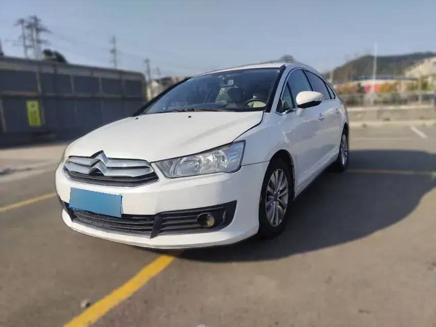 2014 Citroen C-Quatre 1.6L 117HP L4 5MT