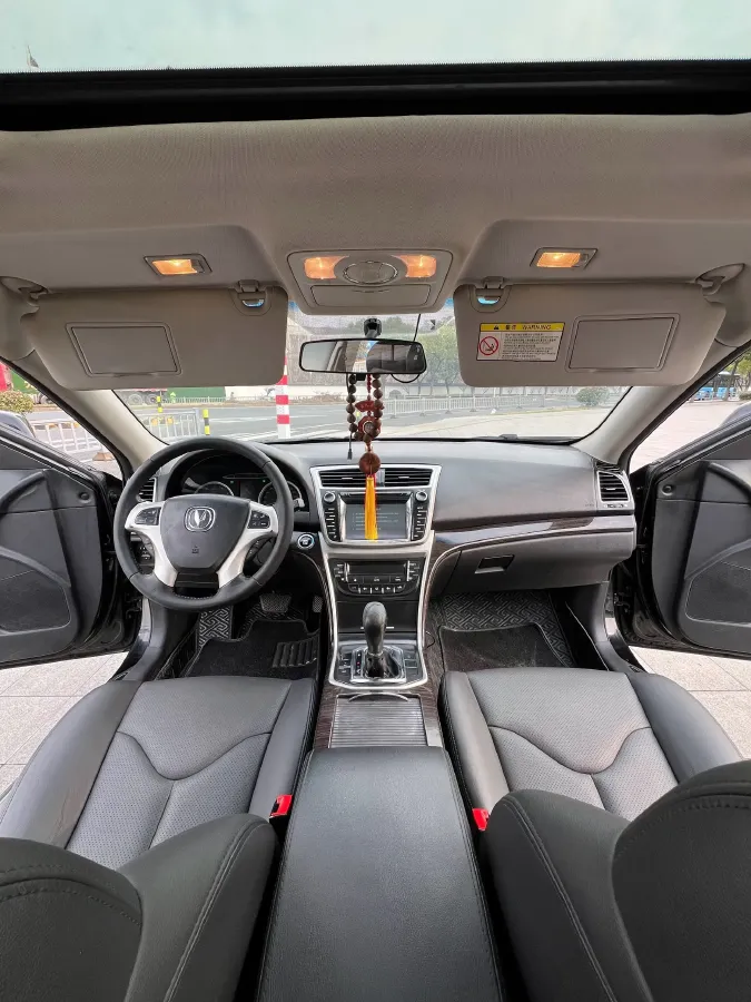 2014 ChangAn Raeton 1.8T 177HP L4 6AT,autocango,china used car exporter,china ev exporter,chinese used car exporter,chinese used ev exporter