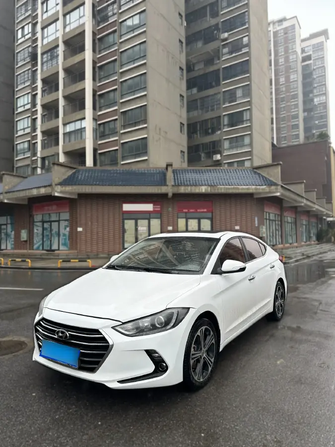2018 Hyundai Elantra 1.4T 130HP L4 7DCT