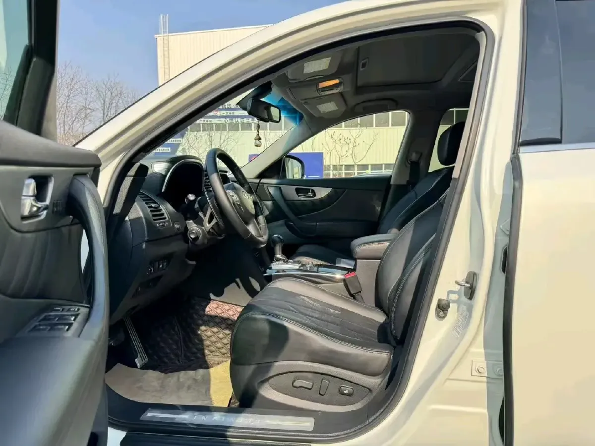 2011 Infiniti FX 3.5L 332HP V6 7AT,autocango,china used car exporter,china ev exporter,chinese used car exporter,chinese used ev exporter