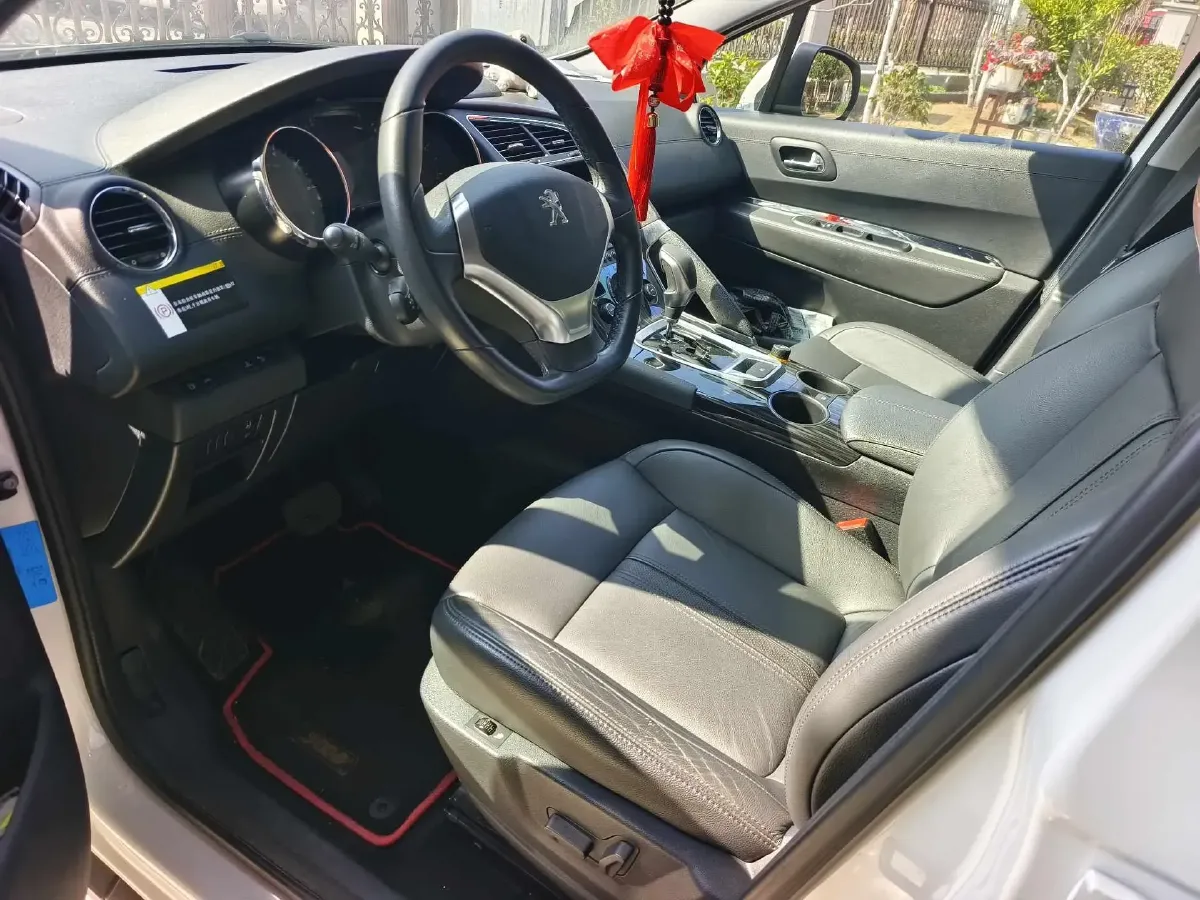 2015 Peugeot 3008 1.6T 167HP L4 6AT,autocango,china used car exporter,china ev exporter,chinese used car exporter,chinese used ev exporter