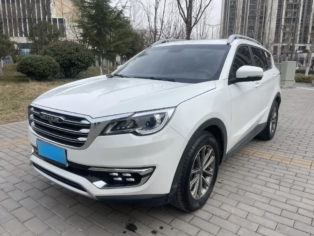 2022 Jetour X70 1.5T 156HP L4 6DCT
