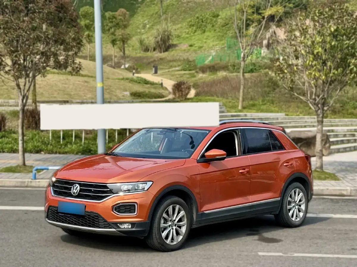 2020 Volkswagen T-Roc 1.4T 150HP L4 7DCT