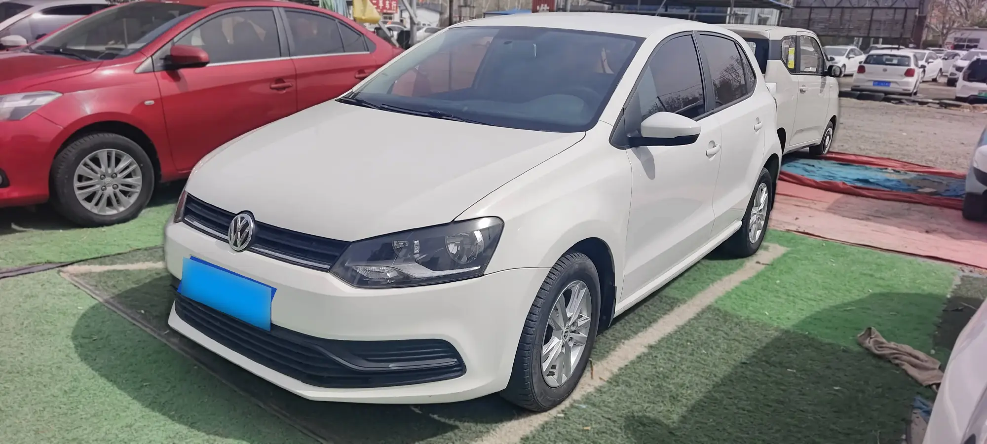 2016 Volkswagen Polo 1.4L 90HP L4 6AT