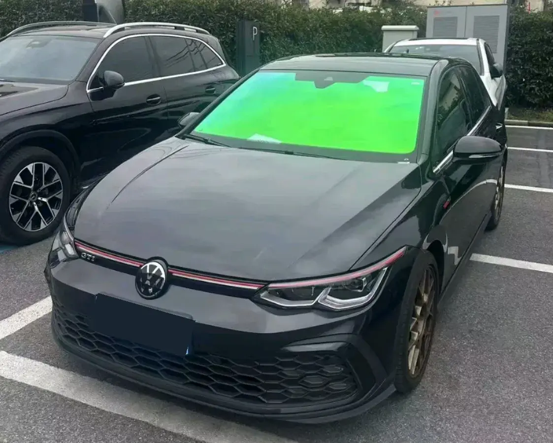 2023 Volkswagen GolfGTI 2.0T 220HP L4 7DCT