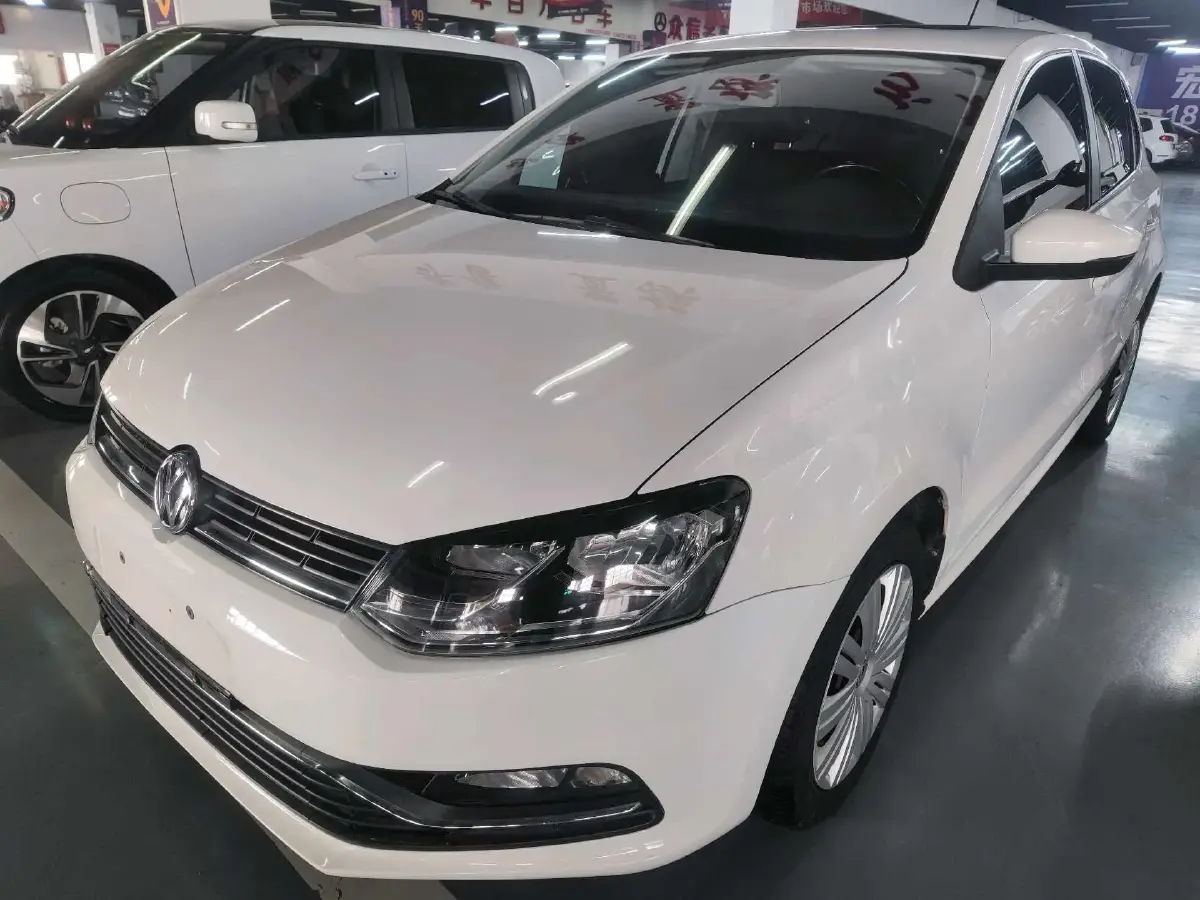2018 Volkswagen Polo 1.5L 110HP L4 6AT