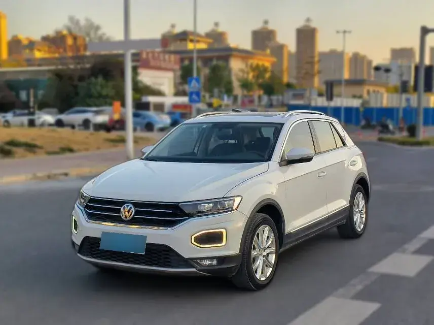 2020 Volkswagen T-Roc 1.4T 150HP L4 7DCT