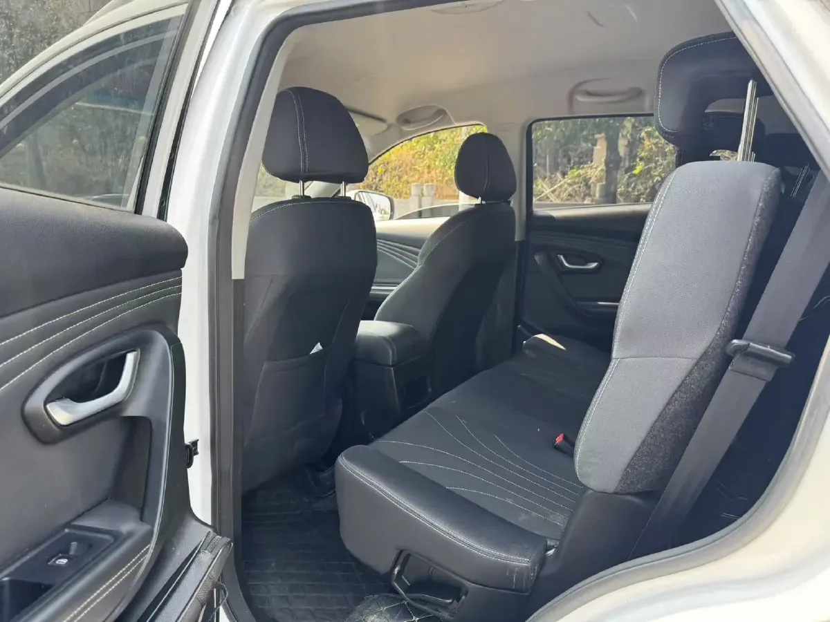 2021 Jetour X70M 1.5T 156HP L4 6MT,autocango,china used car exporter,china ev exporter,chinese used car exporter,chinese used ev exporter