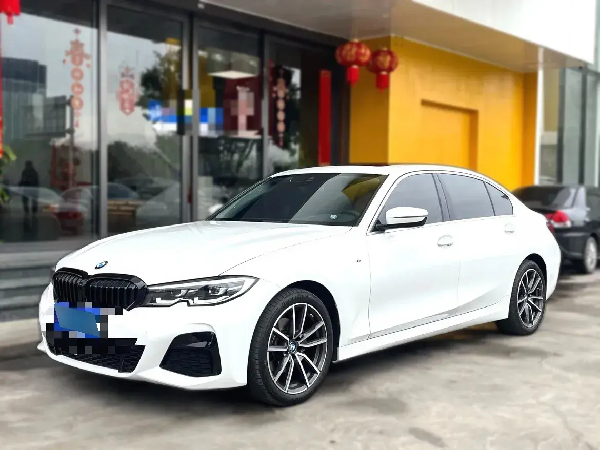 2022 BMW 3 Series 2.0T 184HP L4 8AT