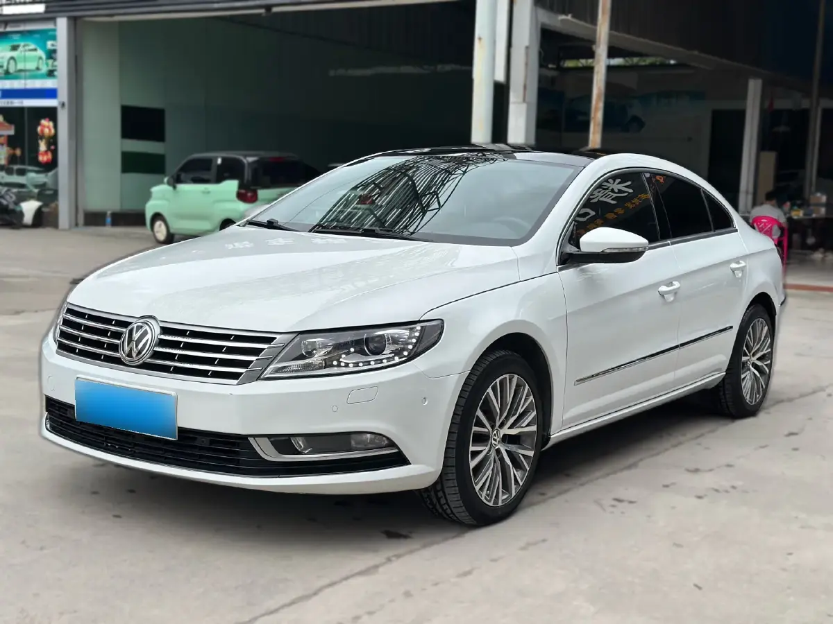 2015 Volkswagen CC 2.0T 200HP L4 6DCT
